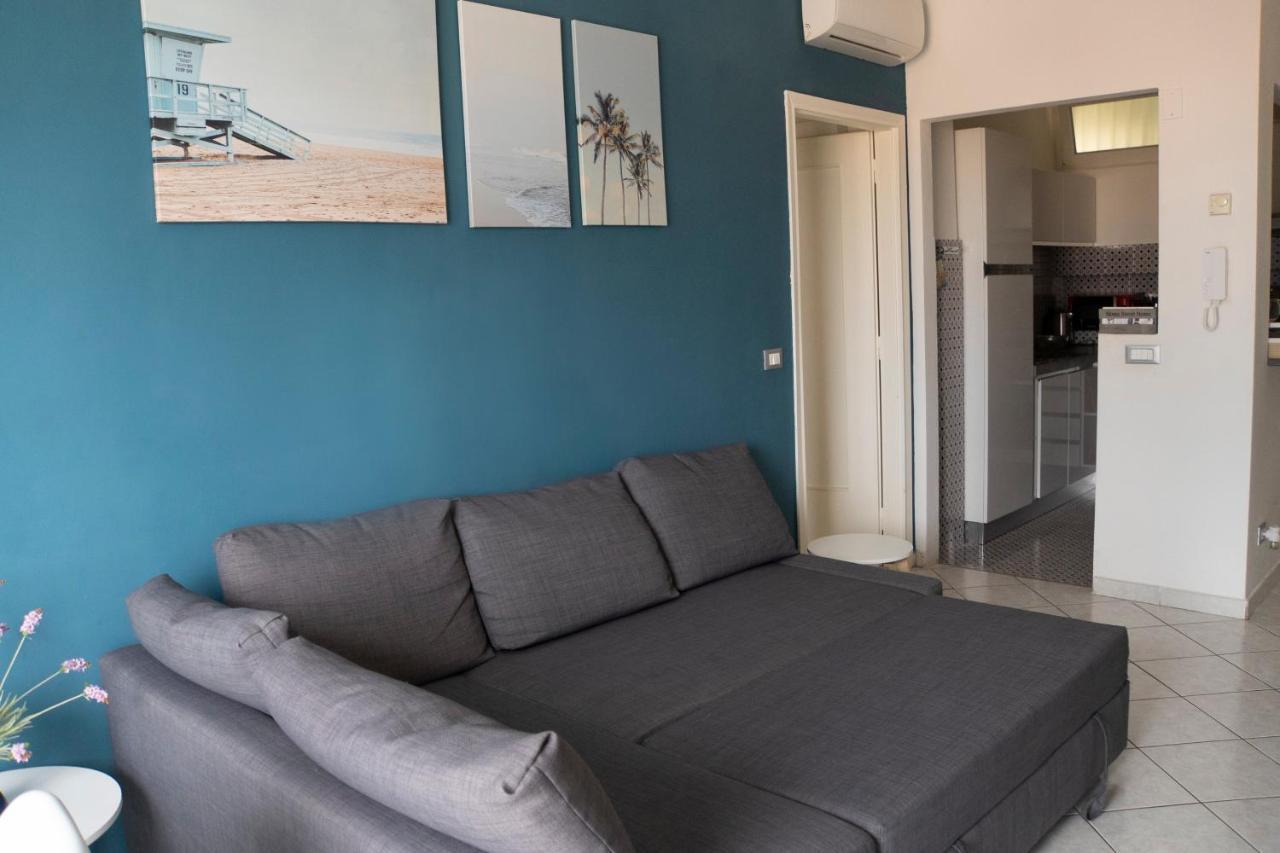 Ad Un Passo Dal Molo Con 2 Biciclette Incluse Apartment Viareggio Exterior photo